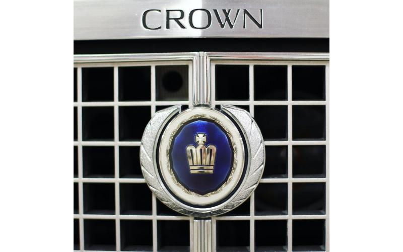 Toyota Crown logo