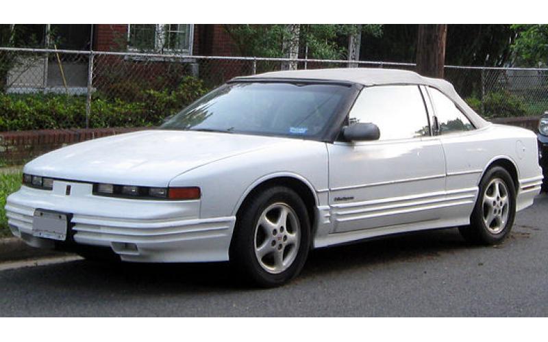 Oldsmobile Cutlass фото 3