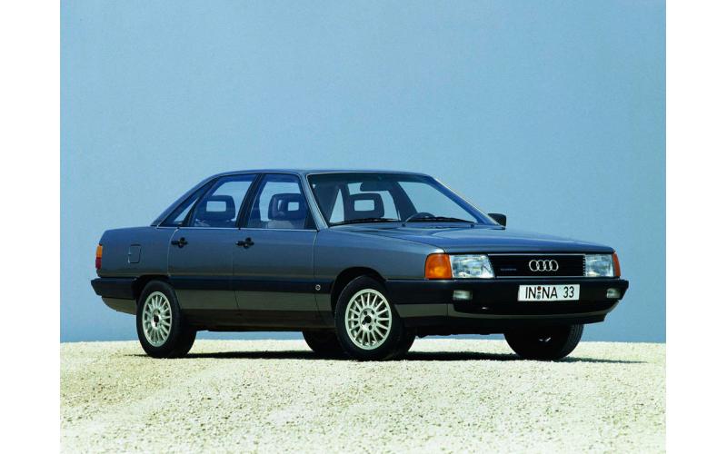 Audi 100-2