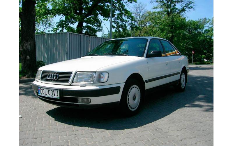 Audi 100-3