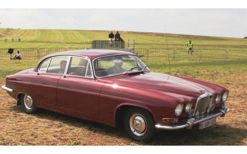 Jaguar Mark X