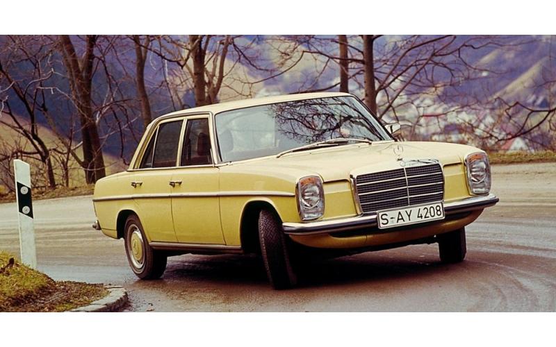 Mercedes-Benz W115 фото 4