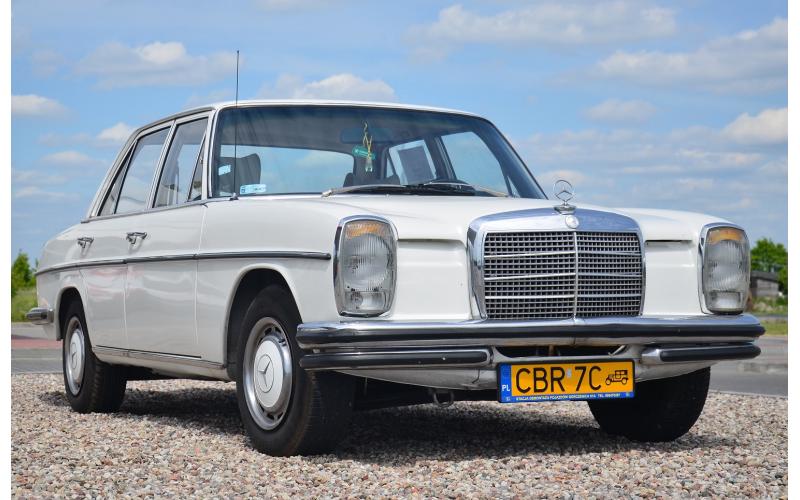 Mercedes-Benz W115 фото
