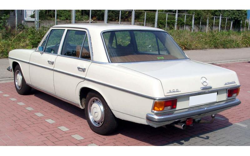 Mercedes-Benz W115 фото 2