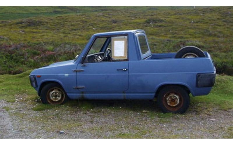 Reliant Fox