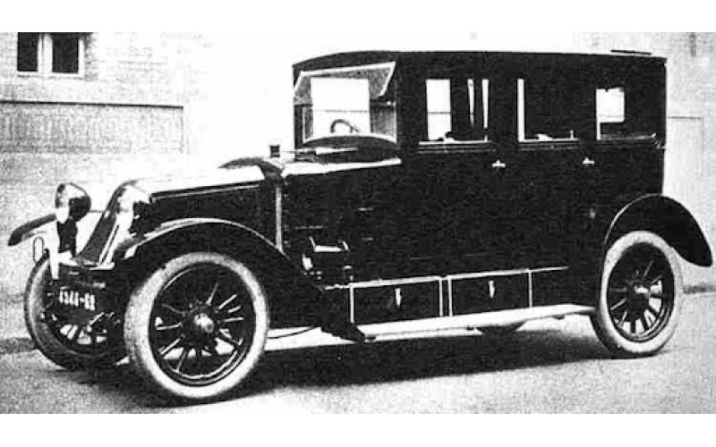 Renault JM 